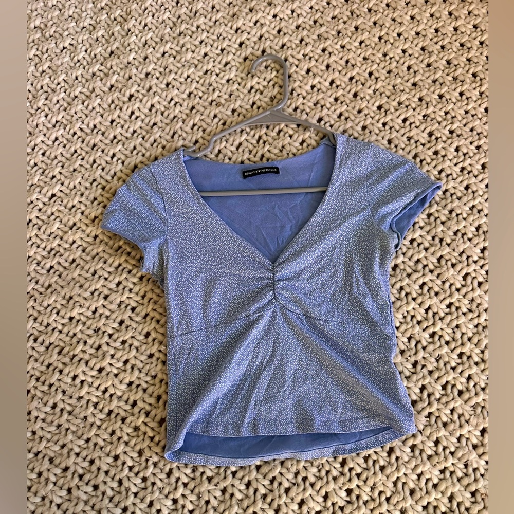 Brandy Melville cropped blue floral top
